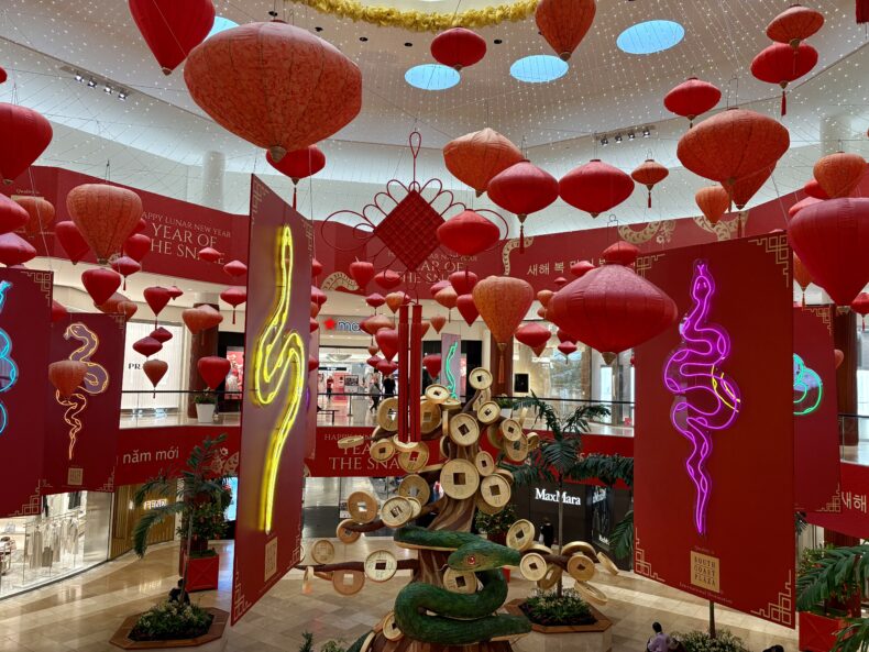 tết lunar new year modern festivities